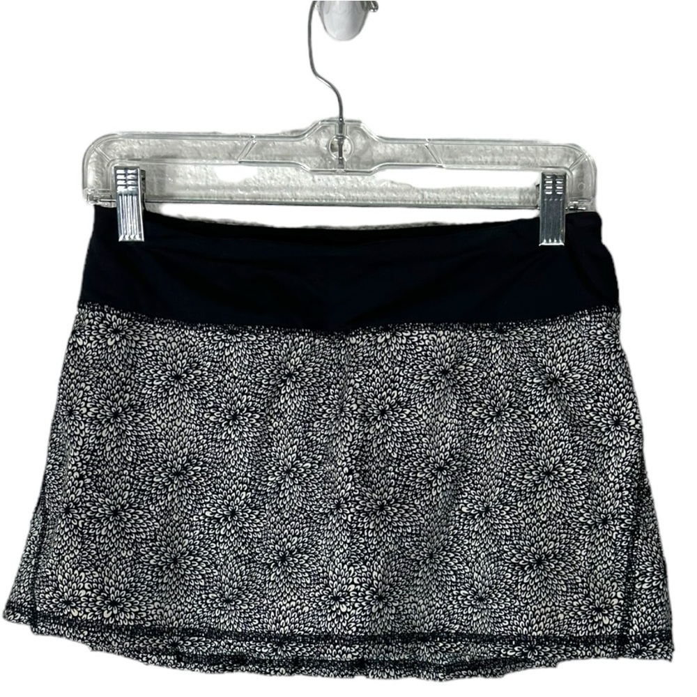 Lululemon Run: Pace Setter Skirt 4-way Stretch Plush Petal Black Ghost Size 4